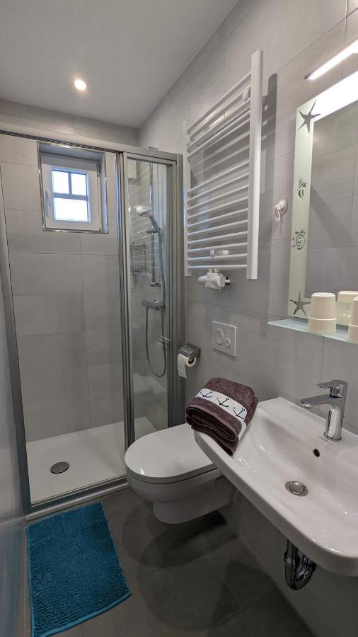 Ferienwohnung Haus Anker Neuharlingersiel Exterior foto